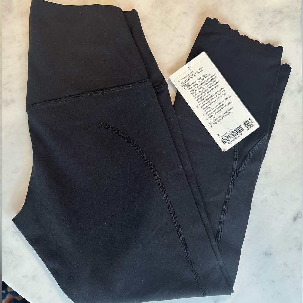 NWT- Lululemon Athletica Black Align Scalloped Hem HR Crop 23"
